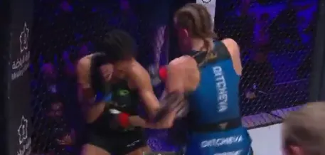 image_674a71ed9f4bb Dakota Ditcheva lands brutal body shot - dismantle Taila Santos to win 2024 PFL world title