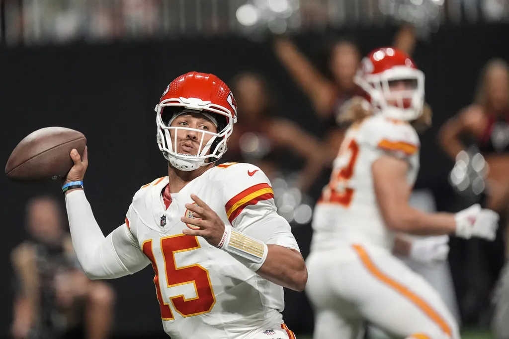 Mahomes and Chiefs could be in for another close finish when they visit  Chargers on Sunday