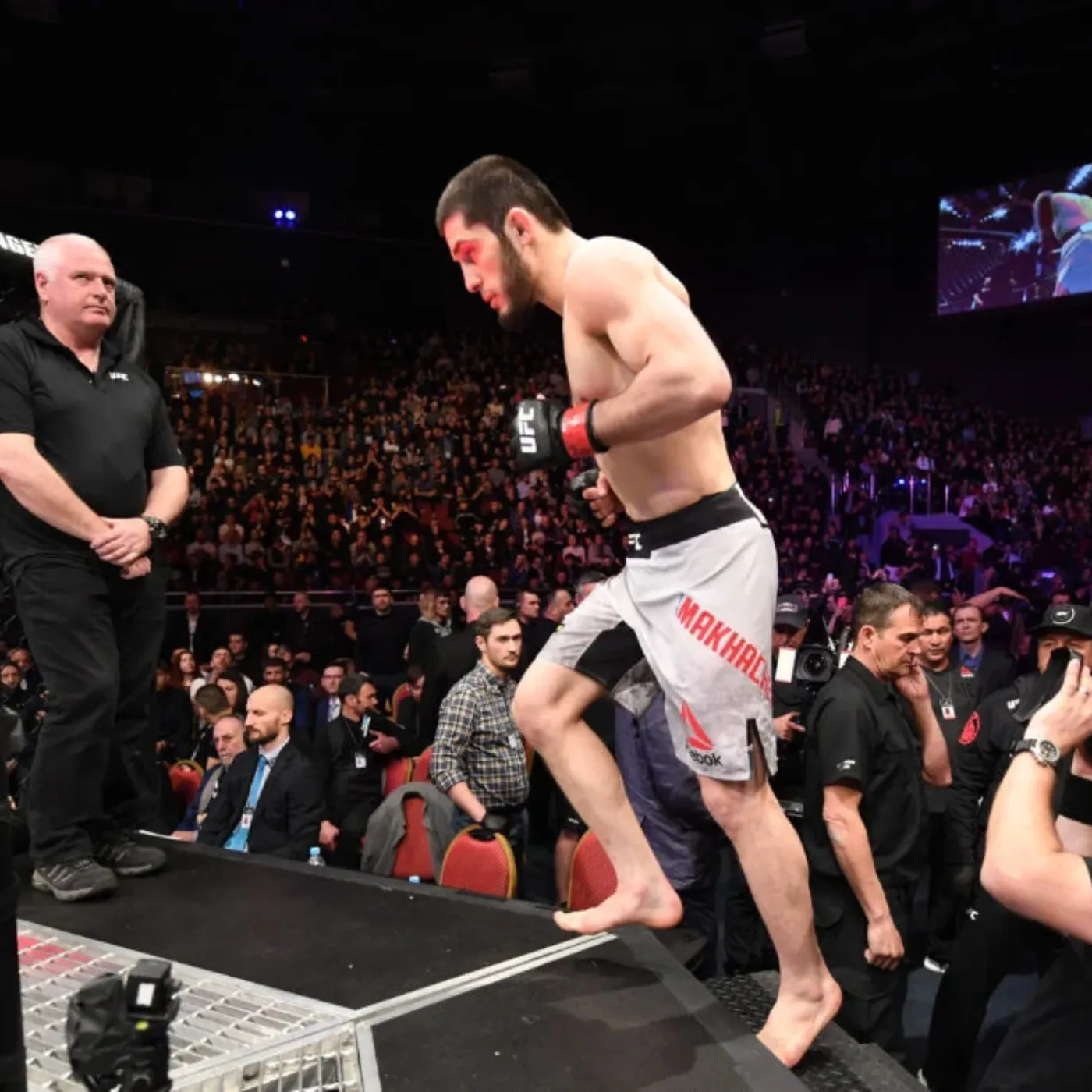 image_675a9e1104b8d Arman Tsarukyan Faces the UFC’s Harshest Critics!