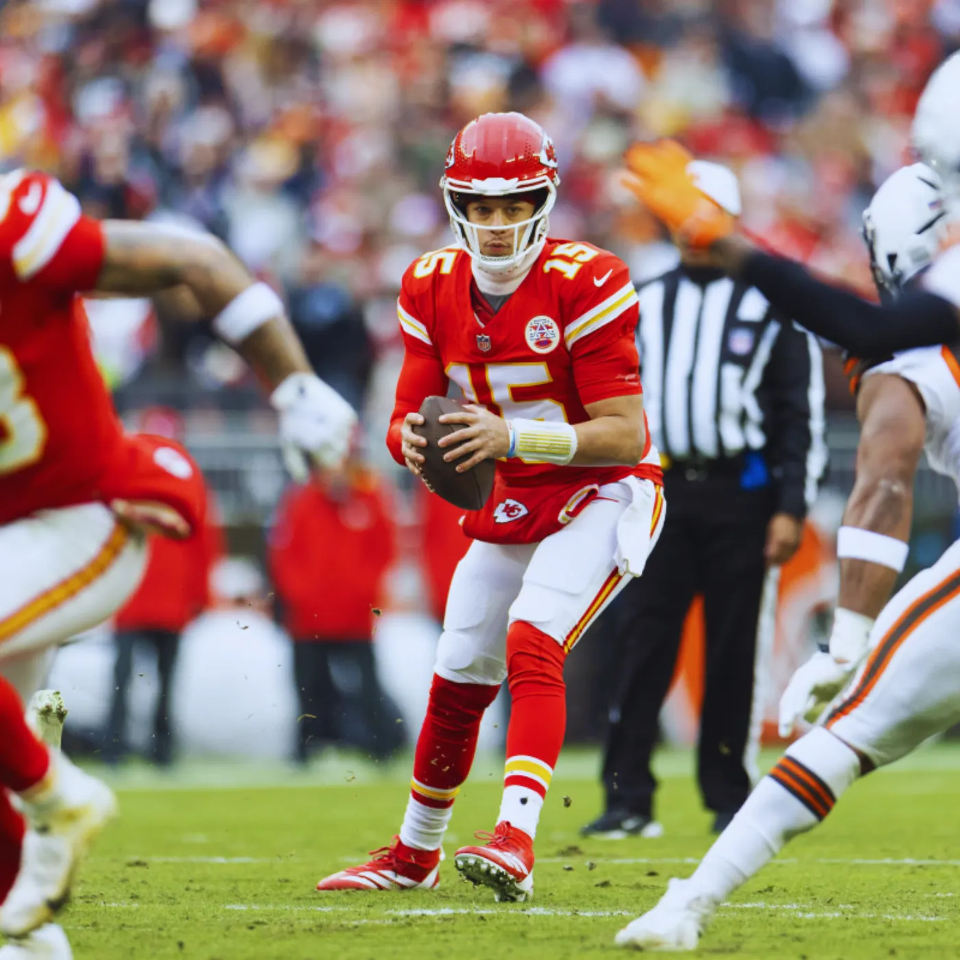 image_67612a9c6fb04 Patrick Mahomes Hurt Again: Is Carson Wentz the NFL’s Biggest ‘Just-In-Case’ Joke?