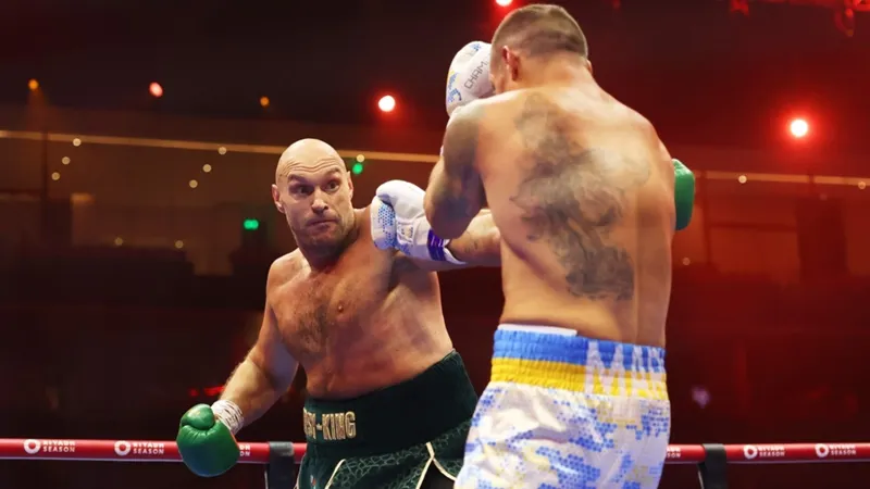 Same team, same everything!' - Tyson Fury sticks to his guns ahead of  Oleksandr Usyk rematch | DAZN News GB