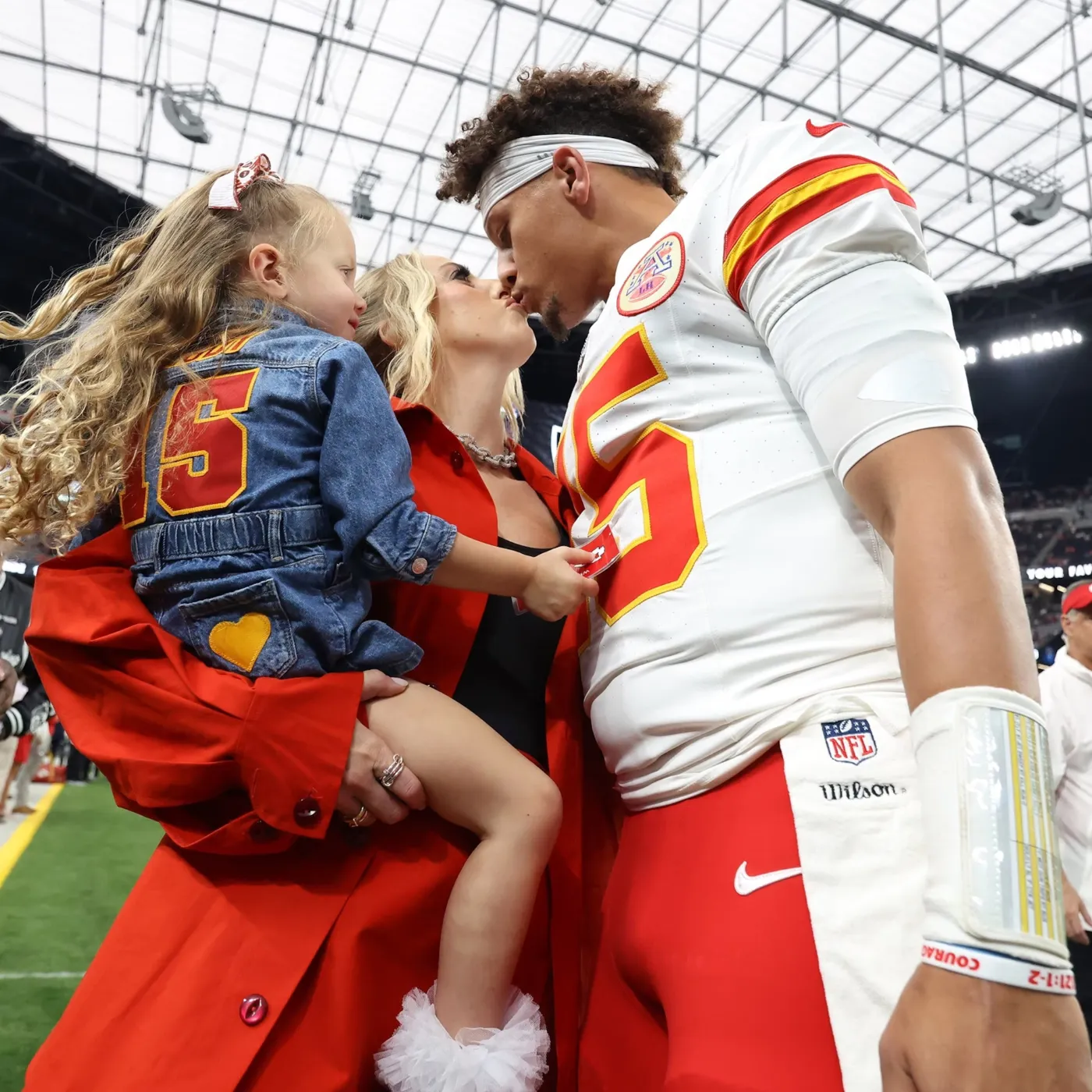 image_67639f9de14ce Chiefs Flex Patrick Mahomes' Lavish Christmas Surprise: What’s the Buzz About?