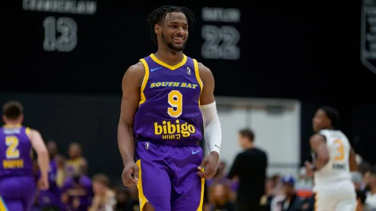 Bronny James scores 6 in first South Bay Lakers G-League game | wkyc.com