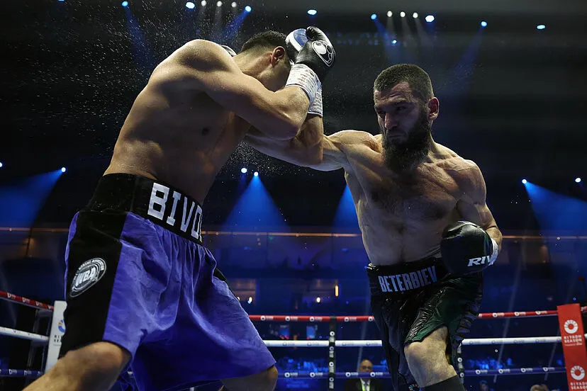 Beterbiev vs Bivol: El Rey Arturo alza la corona de Campeón Indiscutido  ante el Zar Dmitry por Decisión Mayoritaria | MARCA México