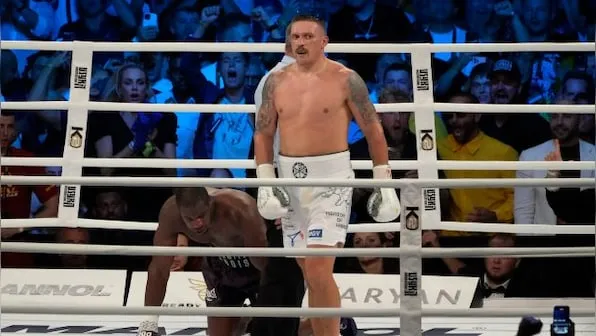 Oleksandr Usyk knocks out Daniel Dubois to retain world heavyweight titles  – Firstpost