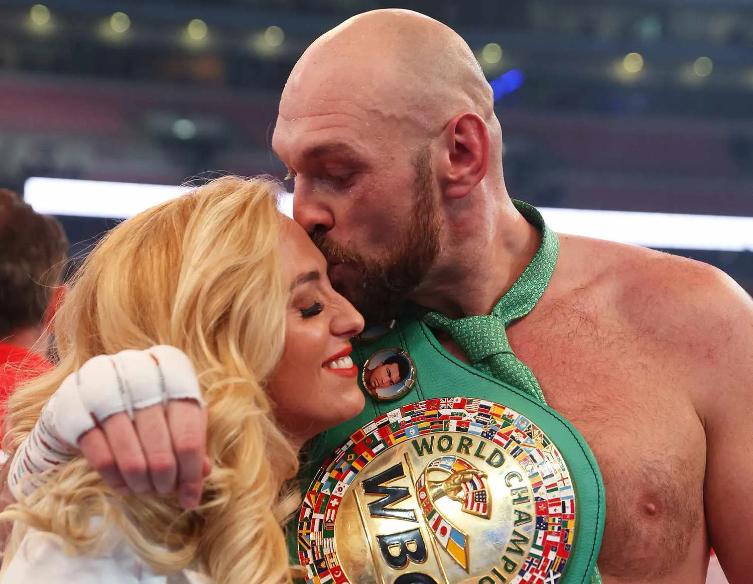 Vợ của Tyson Fury là ai? Tất tần tật về Paris Fury