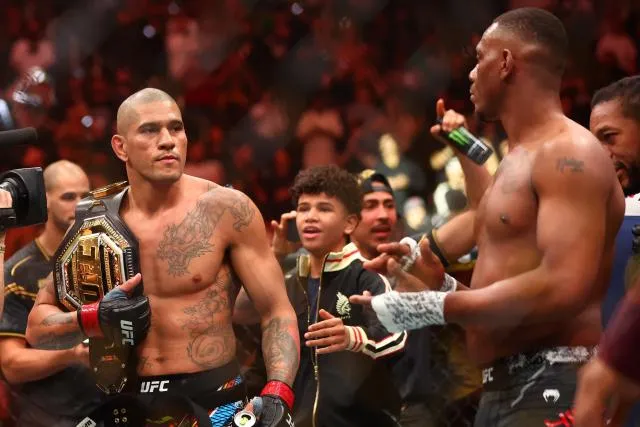 Jamahal Hill responds to Alex Pereira: 'We both know the fear that was in  your heart!!' - Yahoo Sports