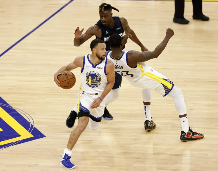 image_676f62edd665c Stephen Curry made two perfect shots, but the Warriors still lost to Austin Reaves' goal.