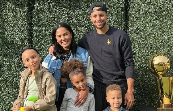 image_676f6dc9ac302 NBA legend Stephen Curry has temporarily retired to become a permanent father. Read the full story in the comments. permanent