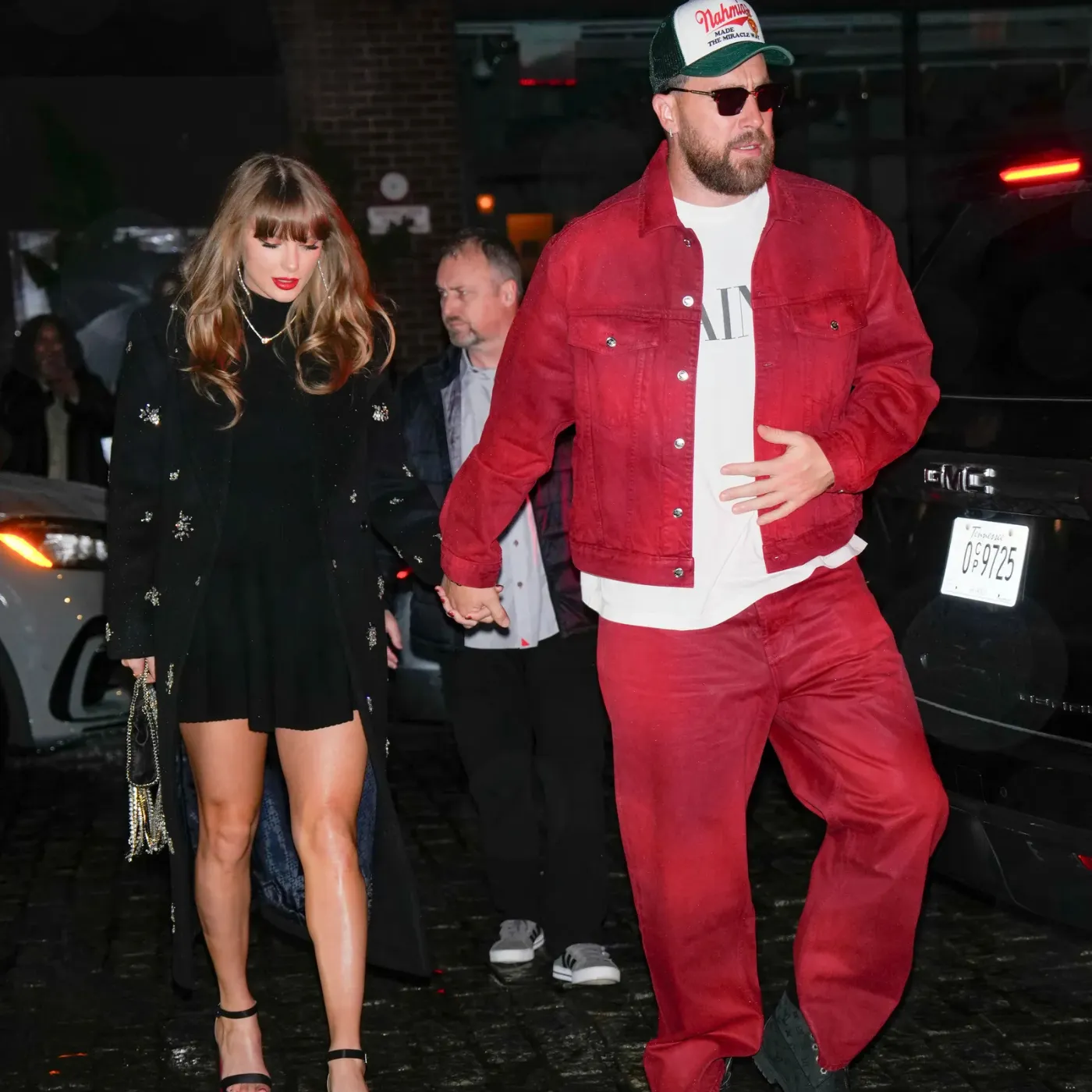 image_6771fd08e436d Taylor Swift Sparkles in Diamonds During Night Out with Travis Kelce