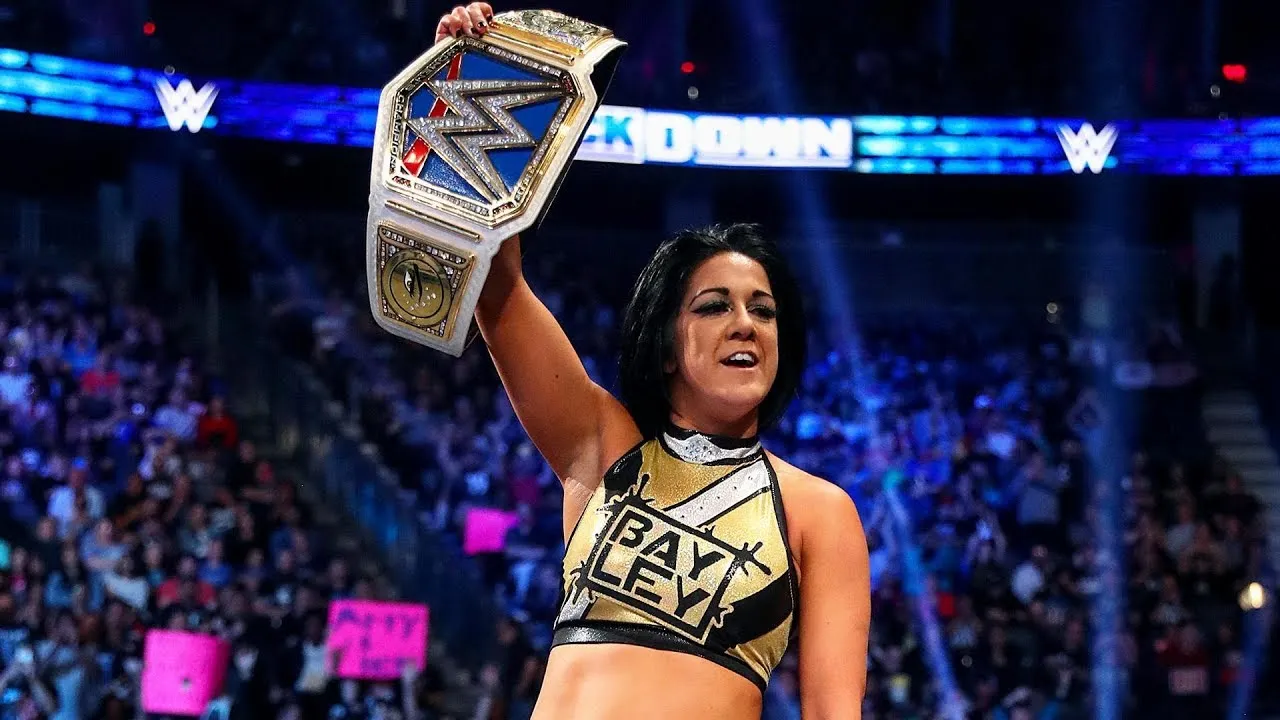 image_67720497e16db From Champion to Show Off. Bayley Shows Off New Look Ahead of WWE RAW