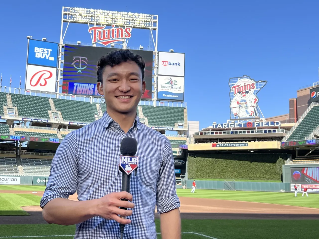 image_67720b2d41f6f Matthew Leach, New Writer for the Minnesota Twins after the Departure of Do Hyoung Park