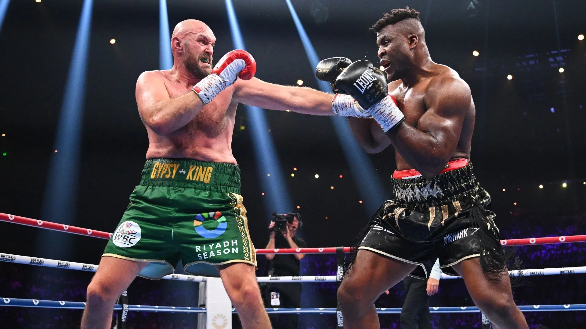 image_677255e5293a0 Francis Ngannou reacts to Oleksandr Usyk's victory in the rematch with Tyson Fury