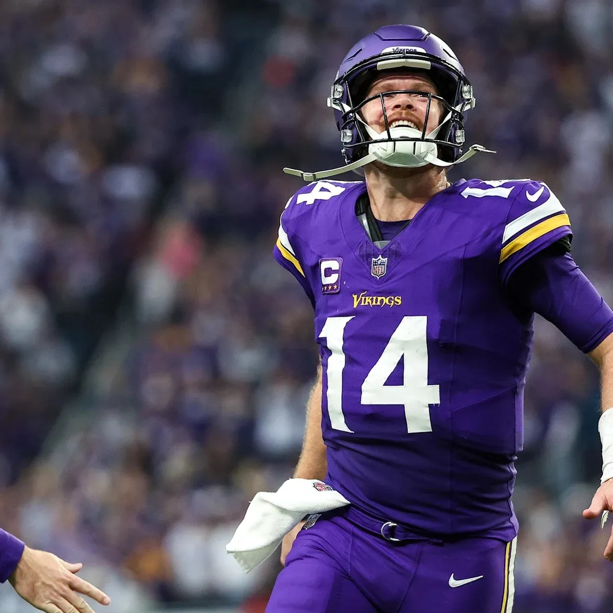 image_6772c3586778c Sam Darnold Soaks in ‘Pretty Special’ Locker Room Moment After Vikings Take Down Packers—A Night to Remember!