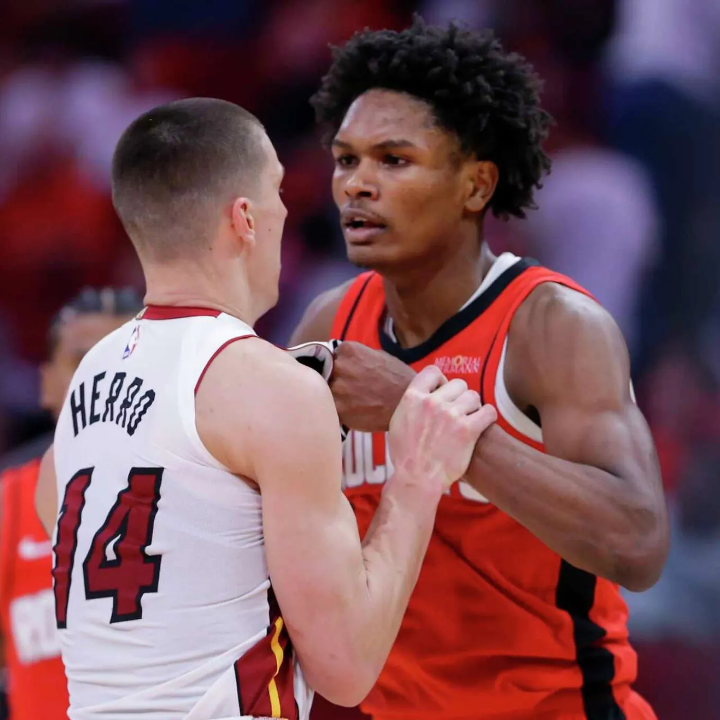 image_67738fd08445a Tyler Herro Scores 27 Points Before Being Ejected in the Heat's Exciting Win Over the Rockets!