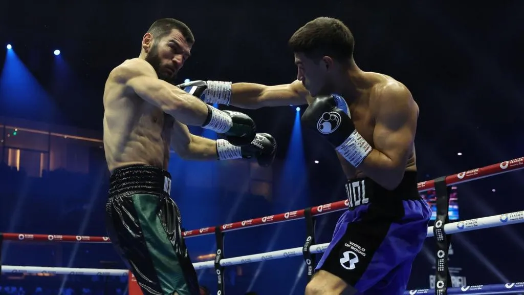 image_6776037f818a8 Artur Beterbiev was defeated by Dmitry Bivol to win the undisputed light heavyweight championship