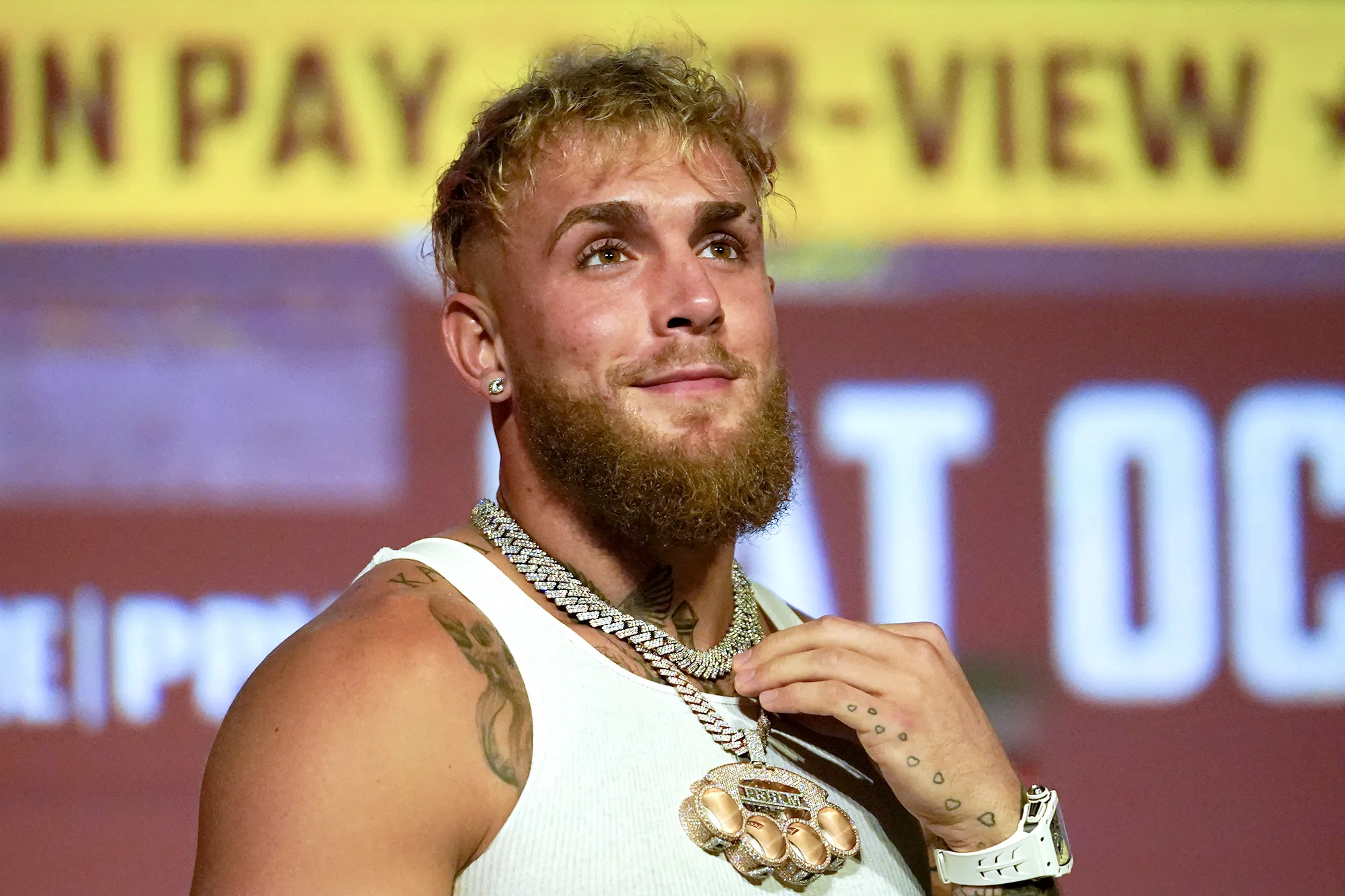 Jake Paul: Từ YouTube đến Fighting, Cái nhìn chi tiết về sự nghiệp của anh ấy | Us Weekly