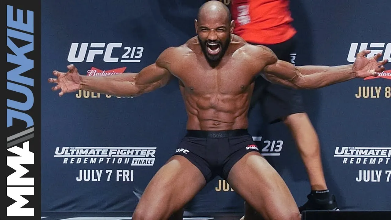Bài tập mở của Yoel Romero sẽ khiến bạn nhận ra mình kém thể thao đến mức nào