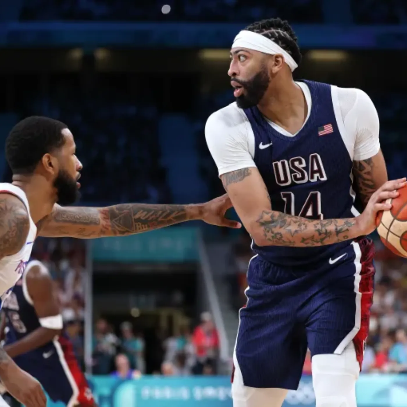 image_677b60bd407fe Lakers' LeBron, Anthony Davis Praised by Fans Despite Loss to Dillon Brooks, Rockets