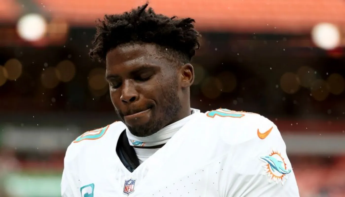 image_677eb604a68ea Dolphins Meet With Tyreek Hill to Address Season Finale Drama