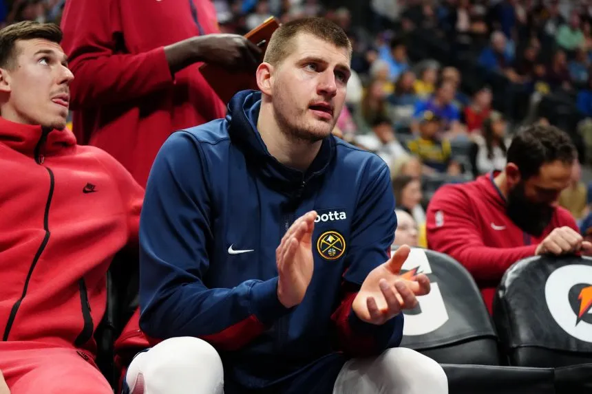 image_677f56aaacb3e when Nikola Jokić was only allowed to sit on the bench, Mike Malone was so tense that he had to 'pray'