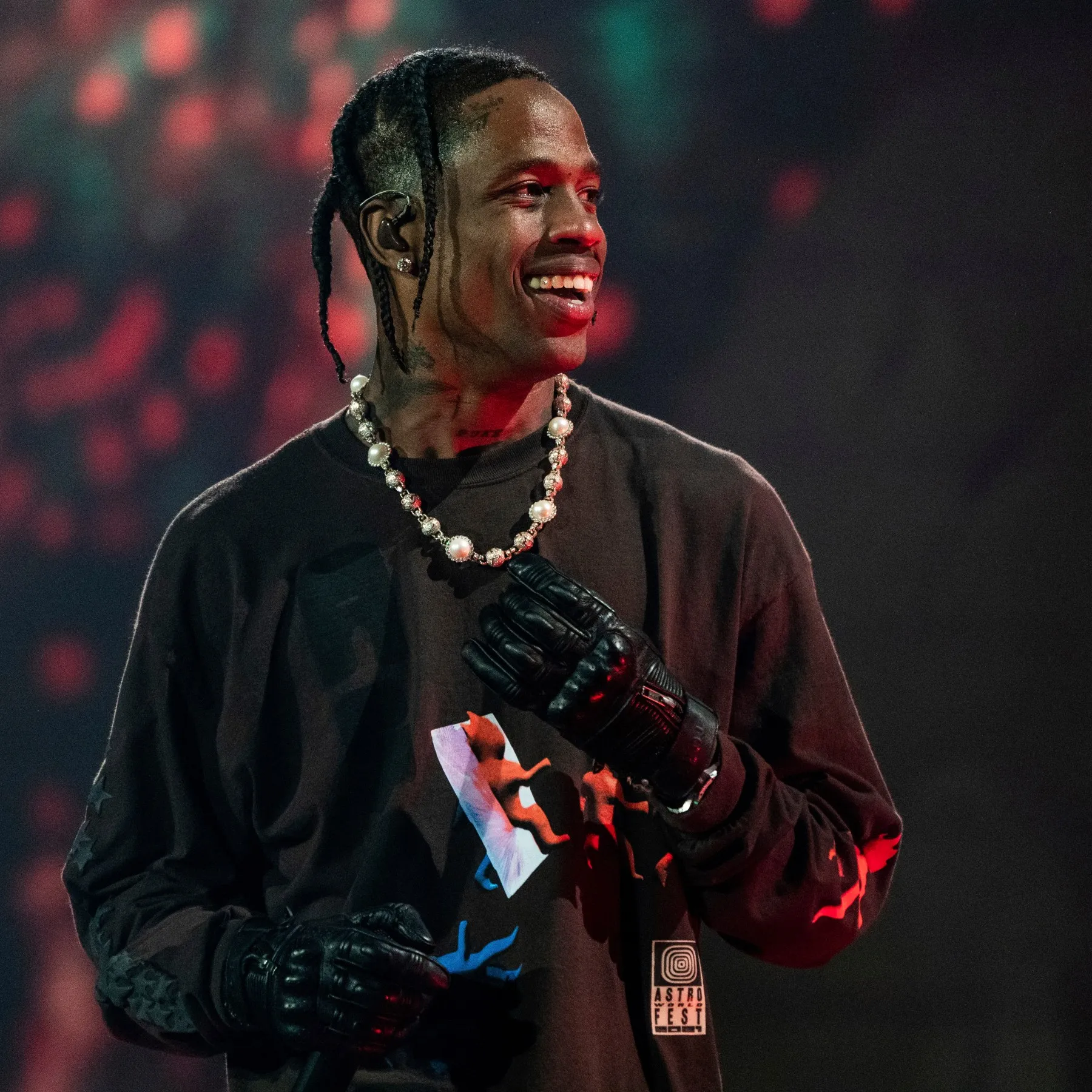 image_677f7c579a364 Travis Scott Electrifies the Crowd, Kendrick Lamar Faces Criticism at WWE is Monday Night Raw