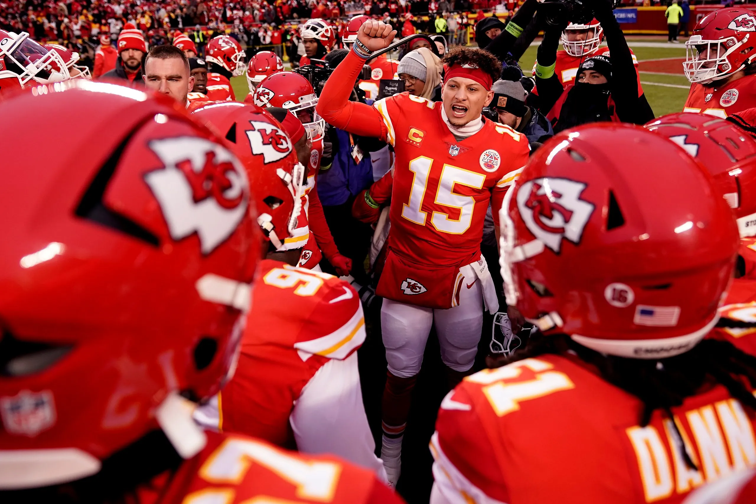 image_67809e2a712ba Patrick Mahomes' mom teases a unique outfit for the next Chiefs' game.