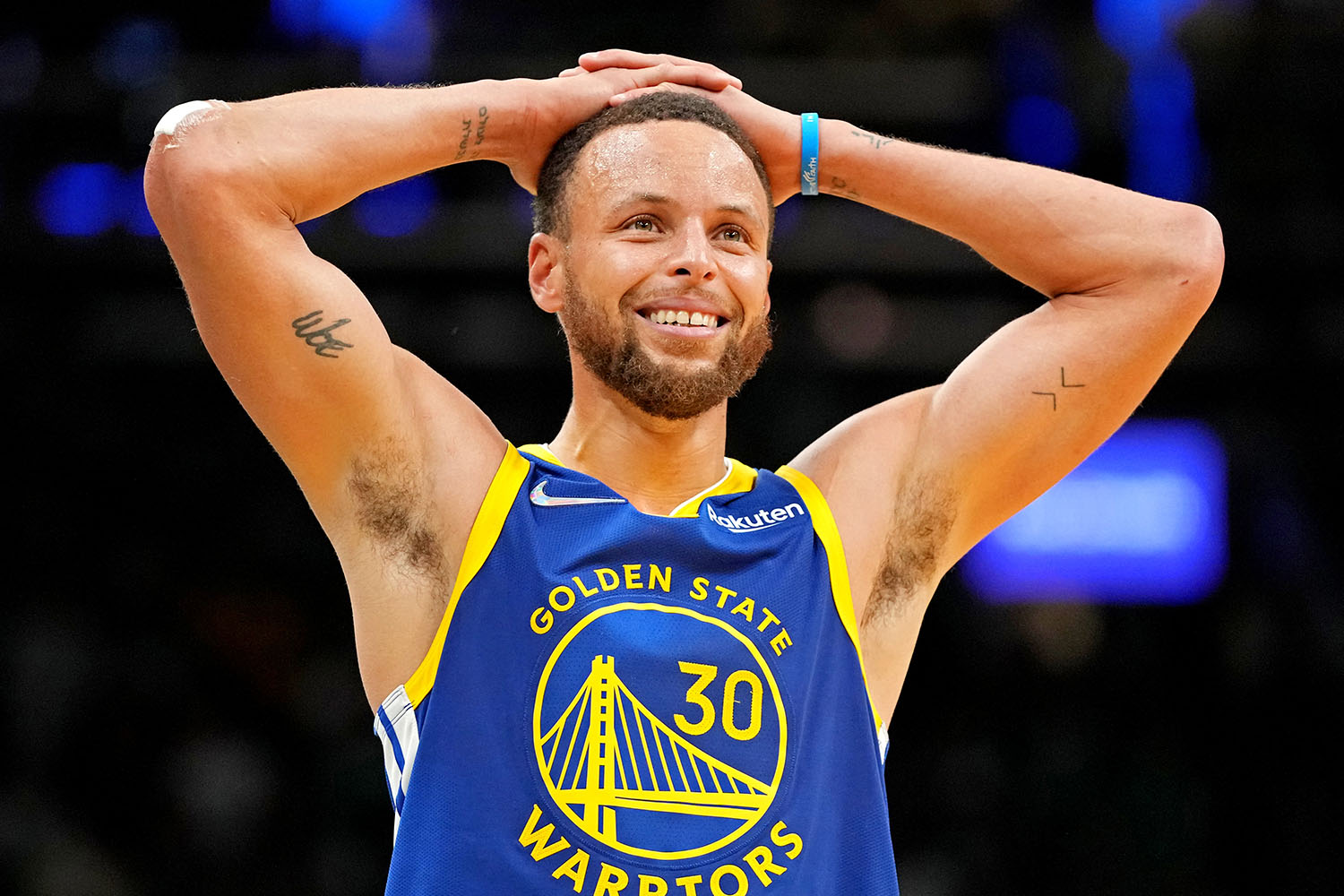 image_678478613e934 Stephen Curry Removes Warriors From Bio, Starts New Journey it on me