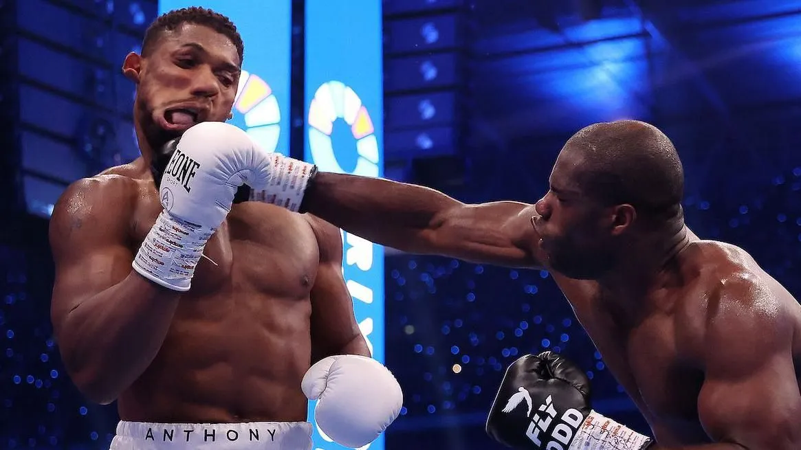 image_6784843165051 Joshua bitterly reunites with Daniel Dubois, showing a surprising attitude when witnessing Dubois being honored with Joshua's knockout.