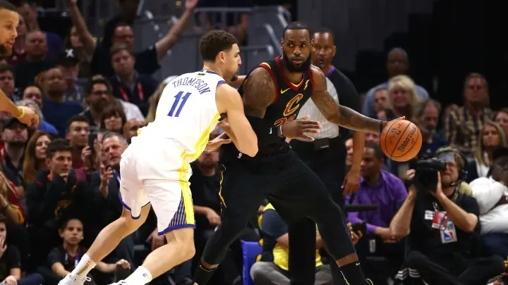 image_67850ff712a02 Klay Thompson’s Shocking Tribute: A 16,000-Point Milestone with LeBron in the Spotlight!