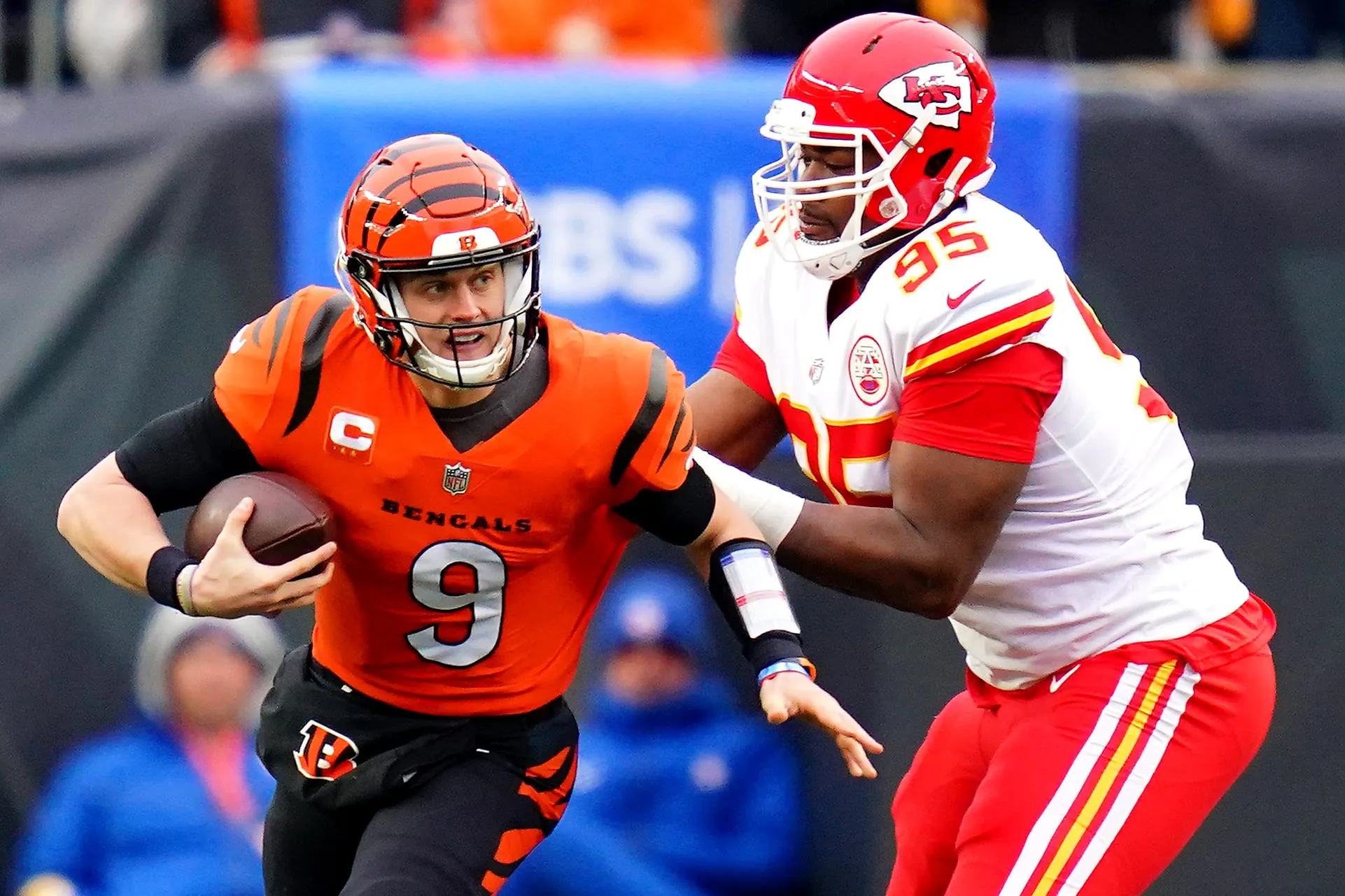 image_6785c35458969 Patrick Mahomes father's ‘smoking Joe Burrow’ celebration fans the flame of Chiefs-Bengals rivalry