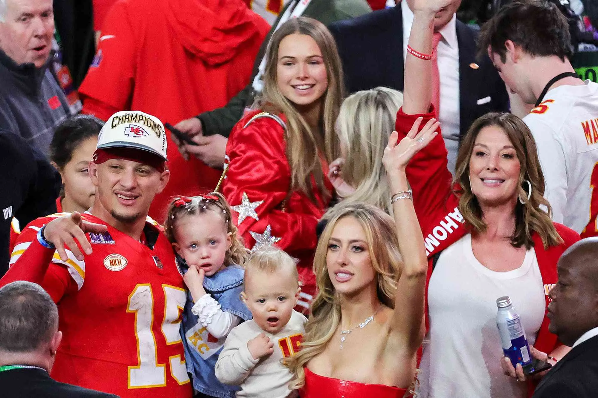 Brittany and Patrick Mahomes Welcome Baby No. 3 — and Share Name, First  Photo