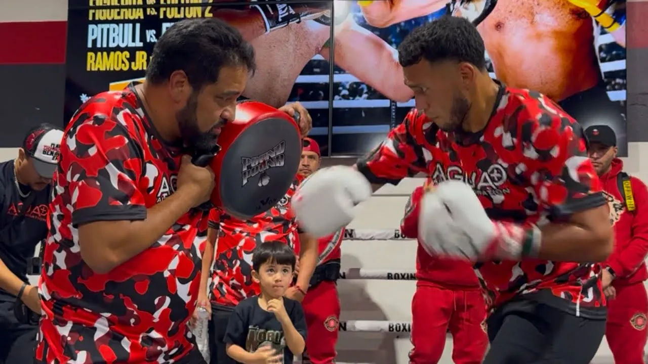 image_6785de8c93df1 David Benavidez demonstrated SCARY STRENGTH AND SPEED in the training session before the fight with Morrell.