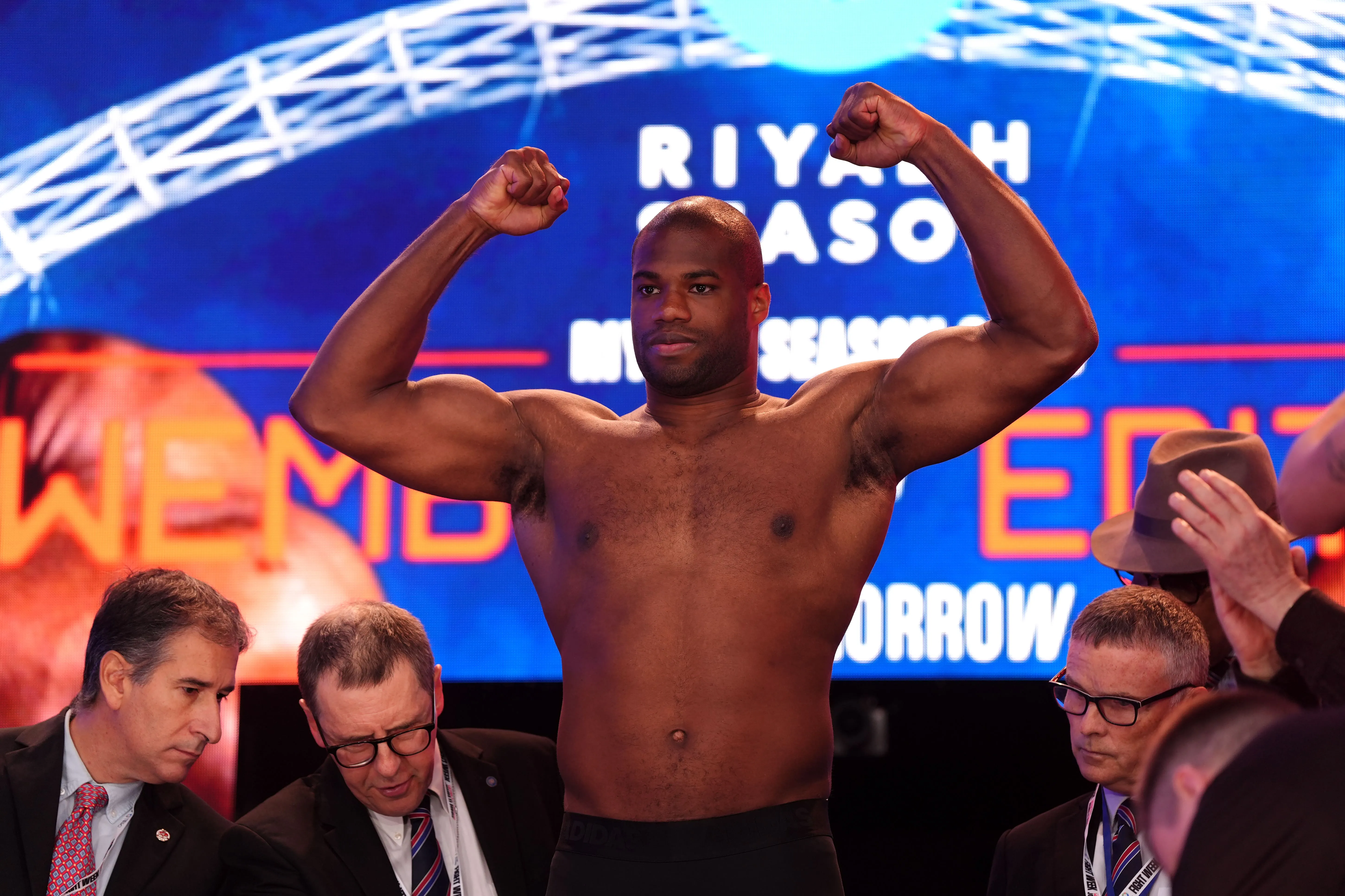 Daniel Dubois makes weighs-in statement but Anthony Joshua holds advantage  | The Independent