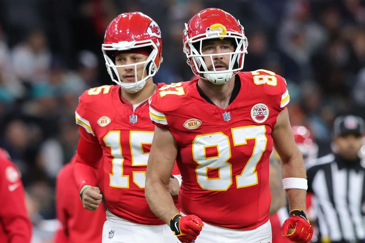 Chiefs News: Mahomes, Kelce focusing on Super Bowl LVIII's second half -  Arrowhead Pride