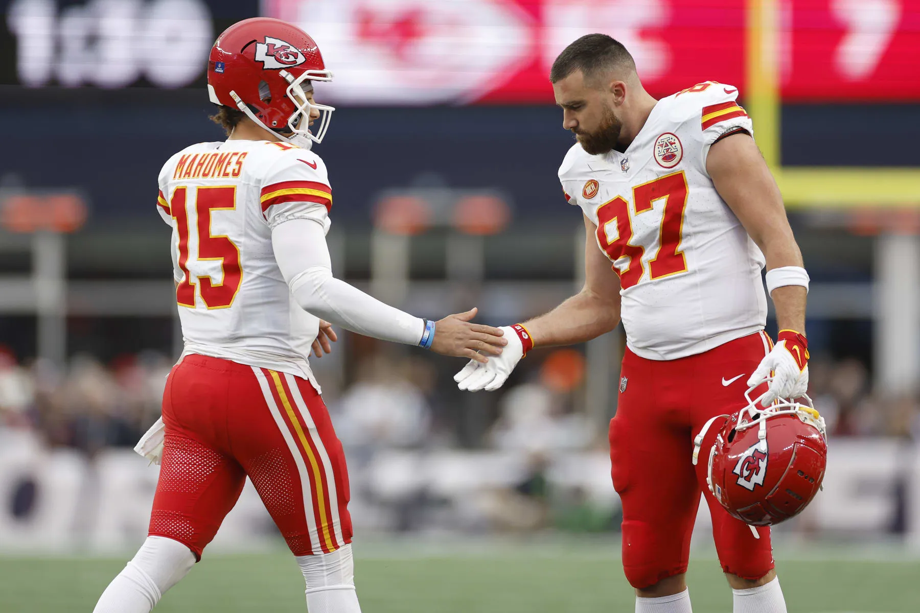 Chiefs' Patrick Mahomes Congratulates Travis Kelce on Historic Contract |  News, Scores, Highlights, Stats, and Rumors | Bleacher Report