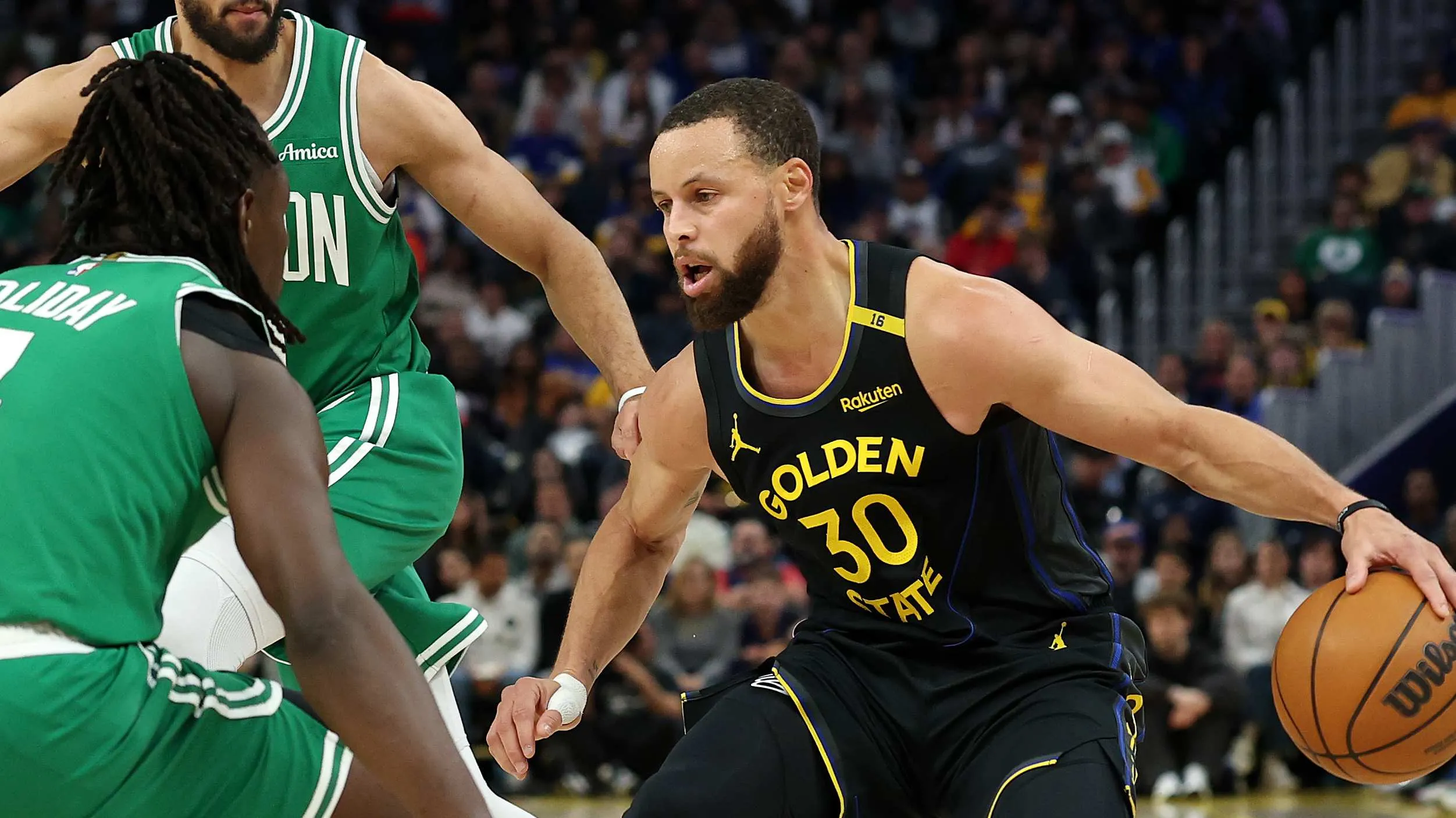 Stephen Curry mocks Celtics fans panicking about the team