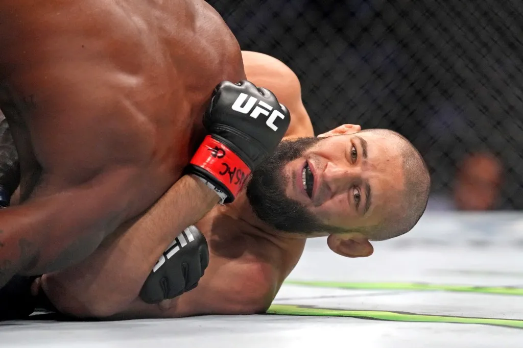 Daniel Cormier: Khamzat Chimaev would be big favorite vs. Alex Pereira