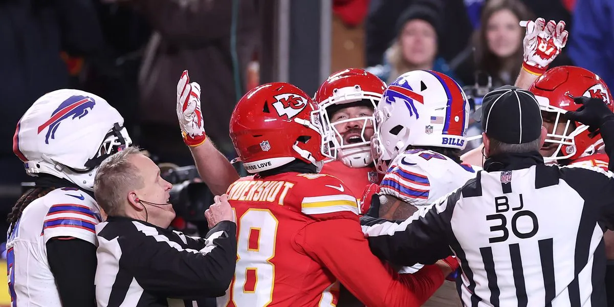 Chiefs TE Travis Kelce fined for taunting Bills S Damar Hamlin - Buffalo  Rumblings