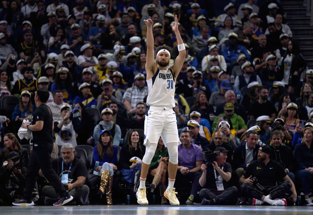 Dallas Mavericks' Klay Thompson's Return to Chase Center Ends in Golden  State Warriors' Win