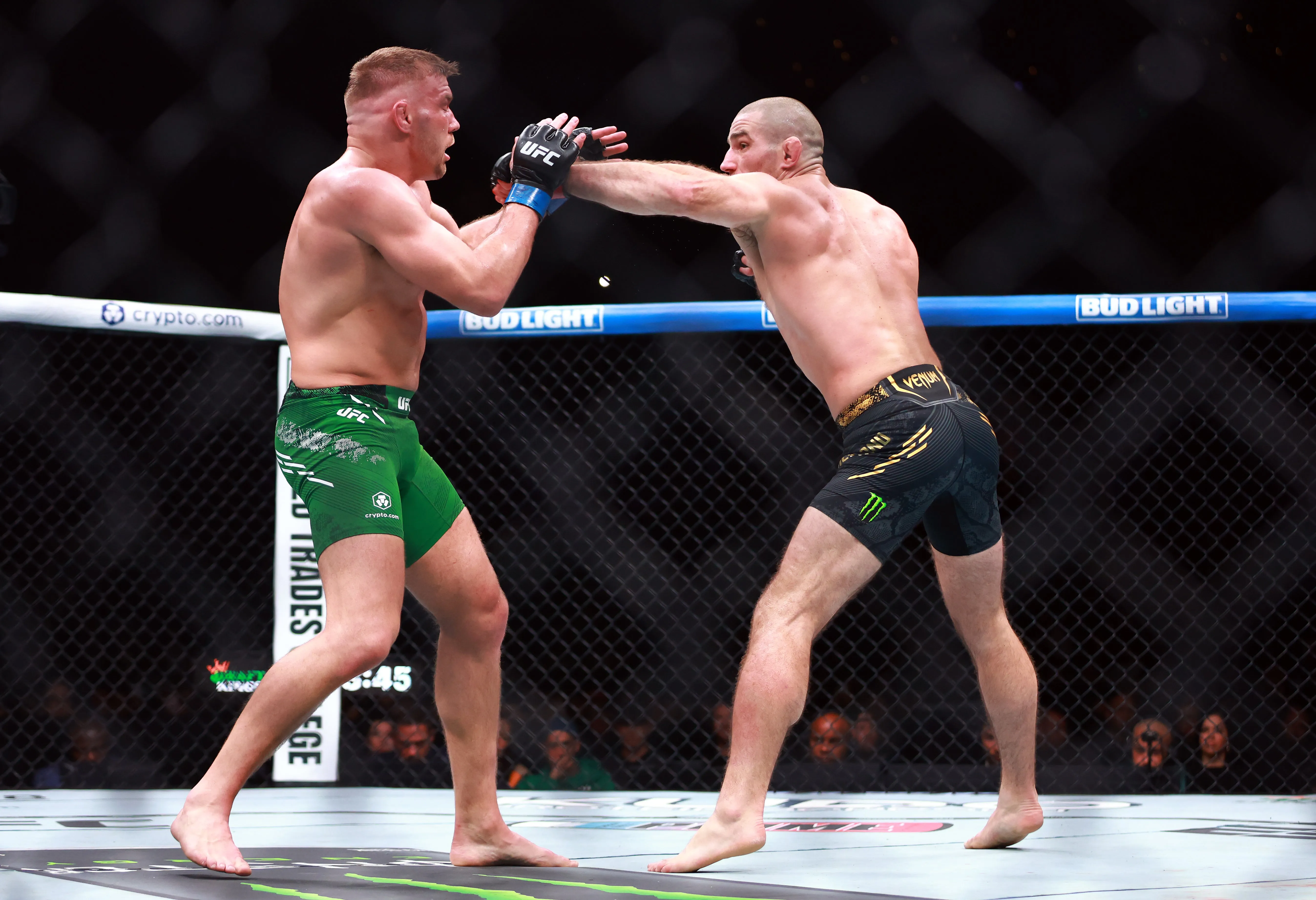 Sean Strickland vs Dricus Du Plessis LIVE: UFC 297 fight updates and  results tonight | The Independent