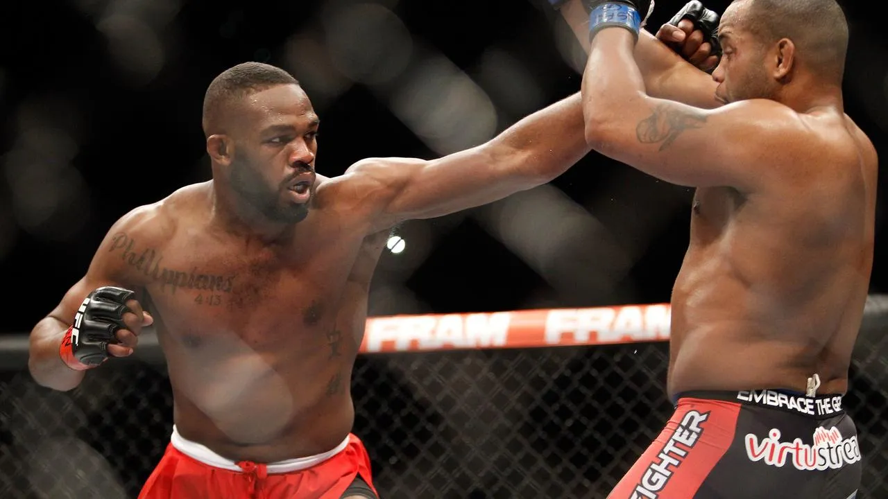 UFC 197 Jon Jones v Daniel Cormier Twitter war | Herald Sun