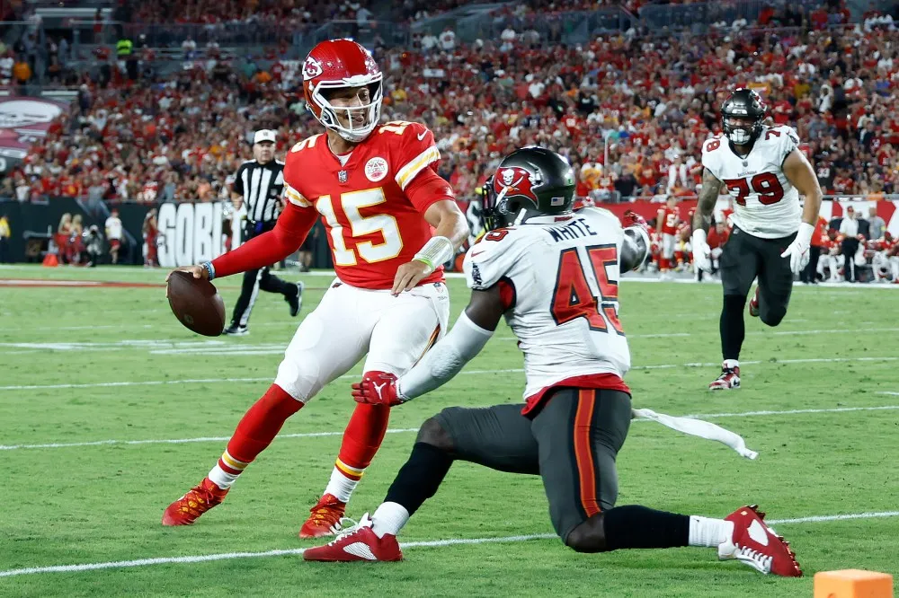 Chiefs' Travis Kelce says Patrick Mahomes is 'the Houdini of our era'