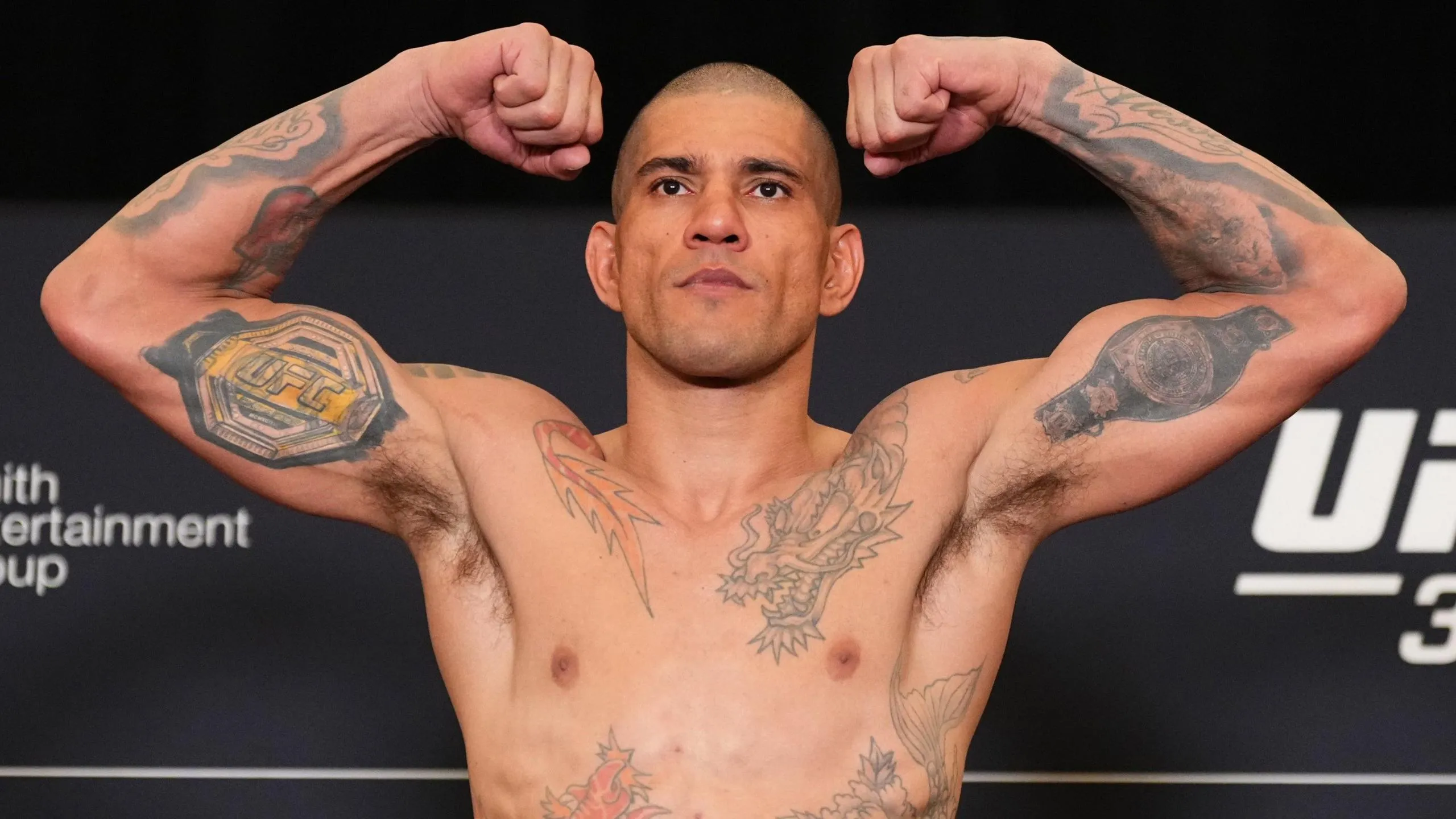 UFC: Alex Pereira & 23 fighters make weight under new weigh-in rules - BBC  Sport