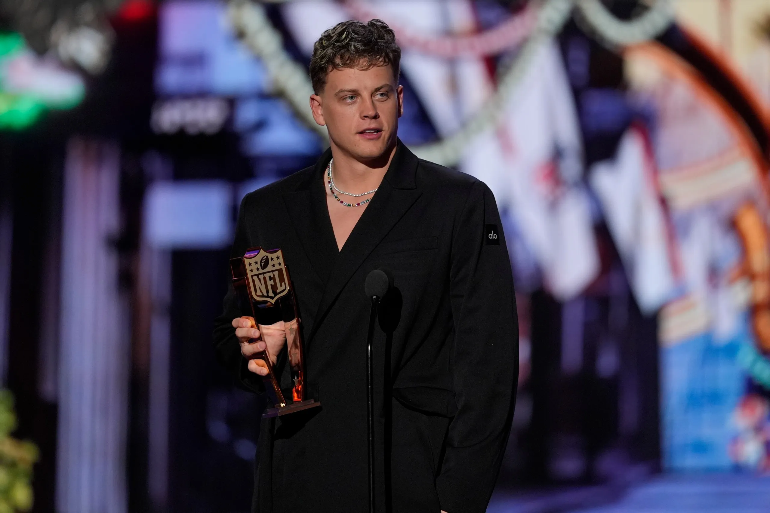 Bengals QB Joe Burrow wins Comeback Player of the Year for second time at  NFL Honors | WDTN.com