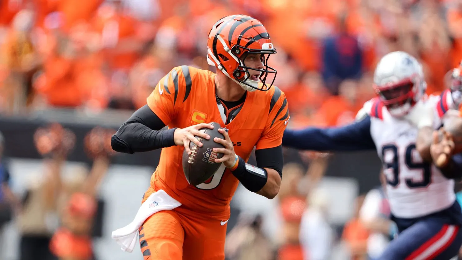 Joe Burrow: Bengals QB addresses wrist injury concerns after video of him  picking up water bottle sparks debate | CNN