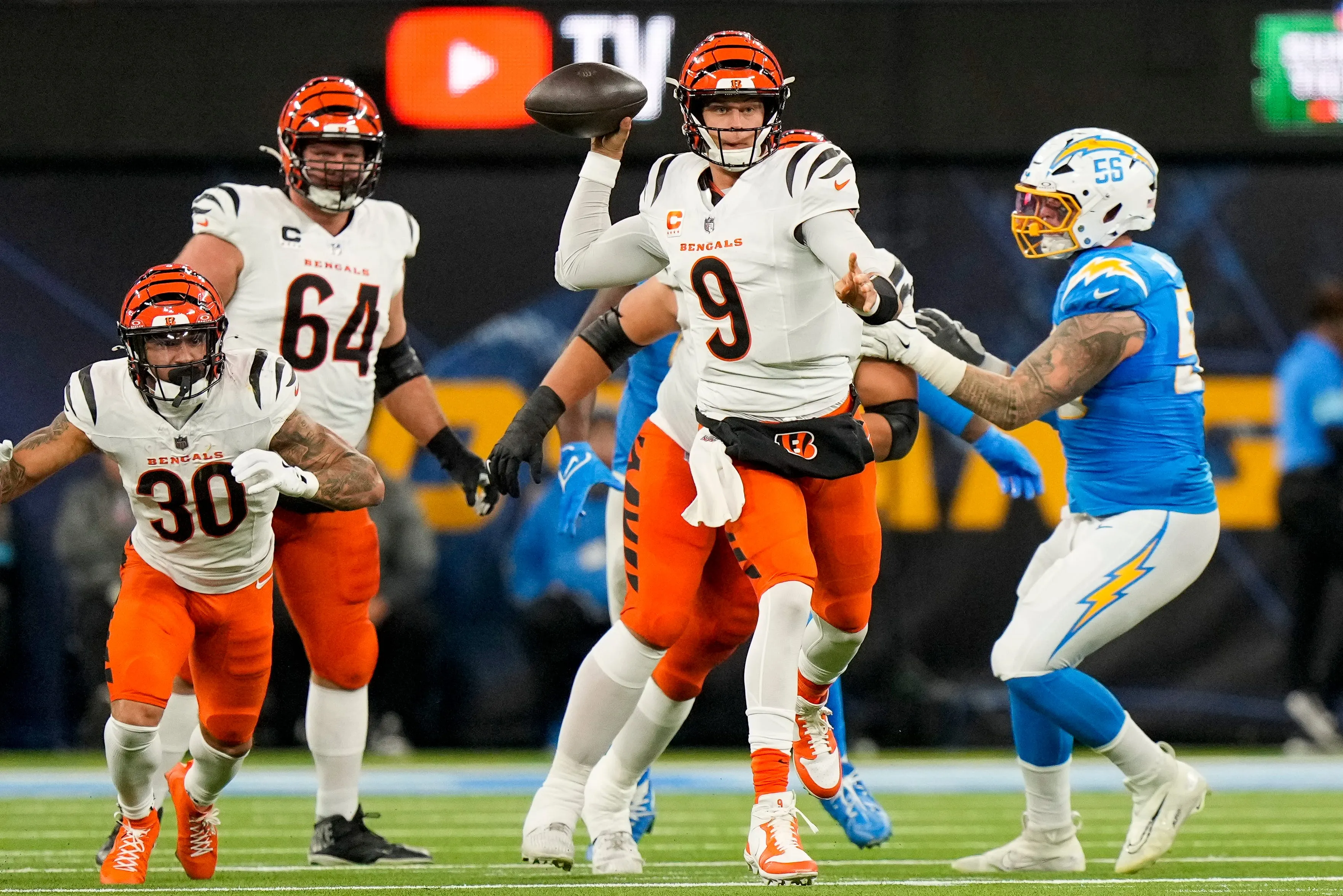 Joe Burrow passing yards: Bengals QB is NFL first with 3000 for season