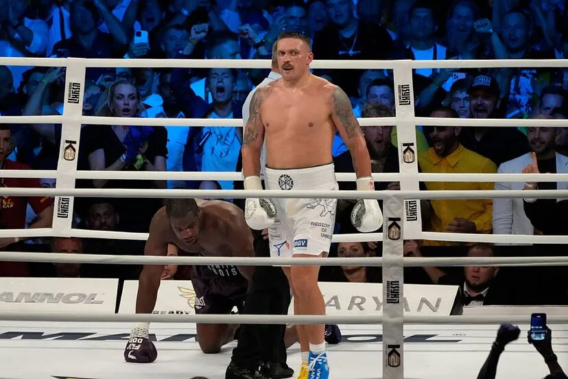 Boxing: Oleksandr Usyk knocks out Daniel Dubois to end controversial fight  | Marca